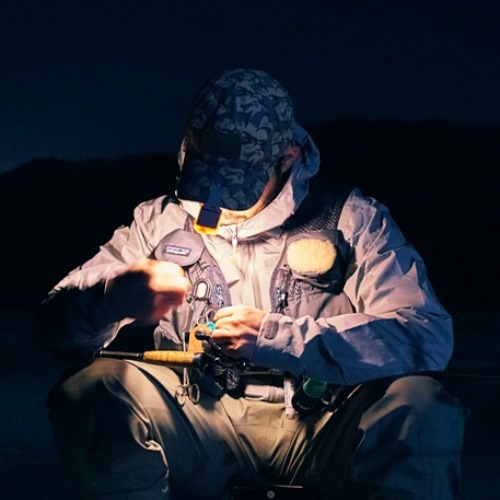 [프리즘] 크레모아 캡온 40B 충전식 LED캡라이트 LED랜턴 캠핑랜턴 미니후레쉬 모자용